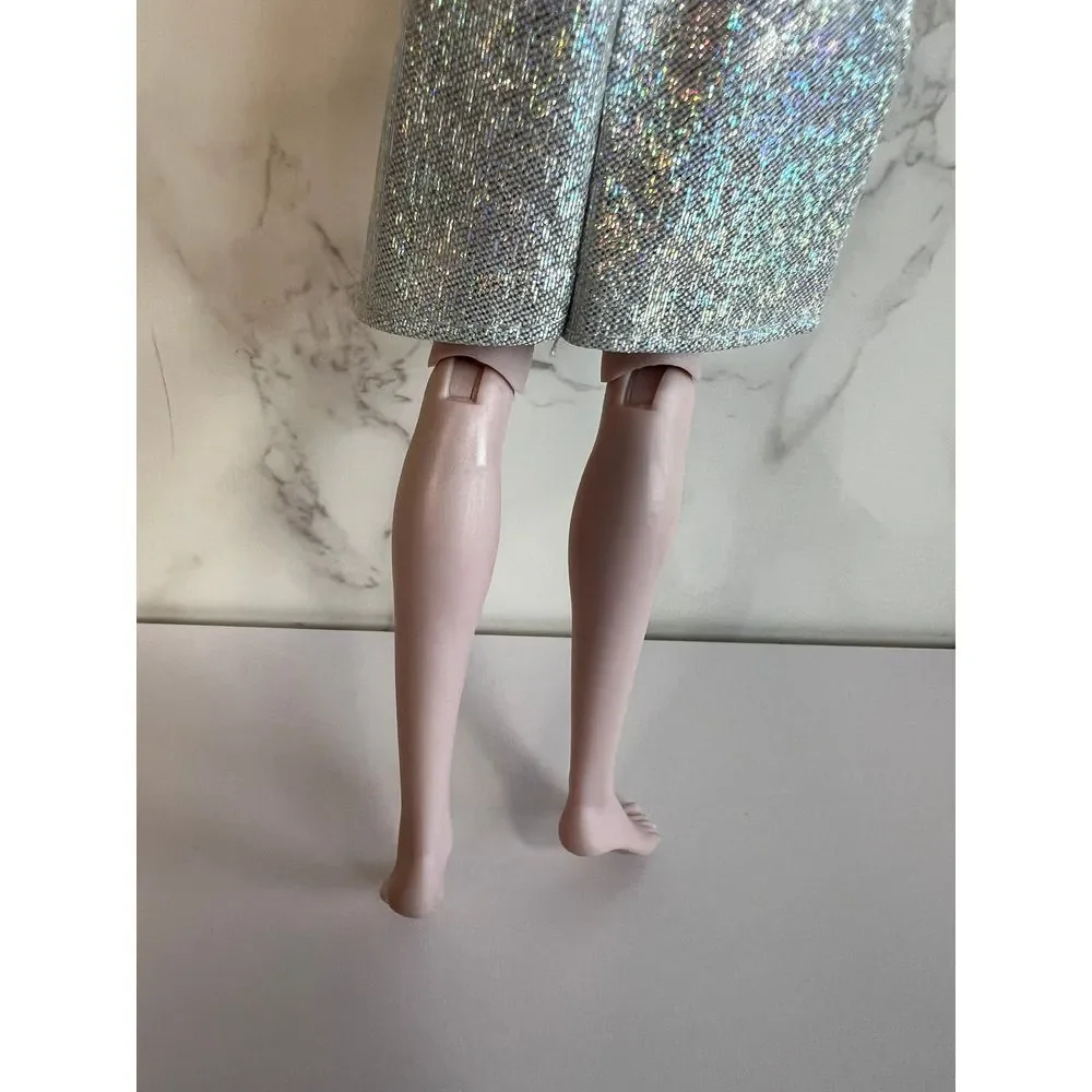 Hotel Transylvania Mavis Doll 2017 – Silver Dress, Bendable Arms & Legs 10